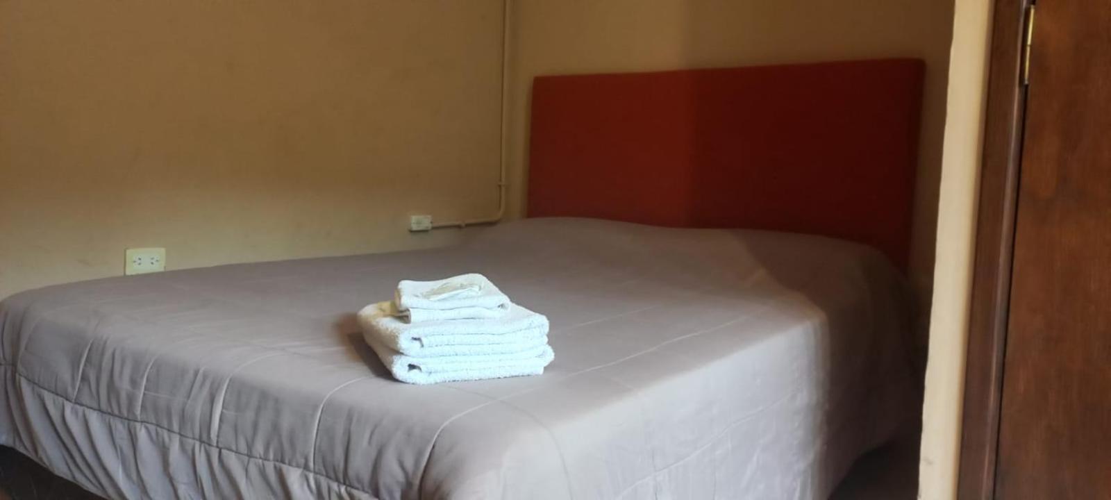 La Morada Hostal 卡法亚特 外观 照片